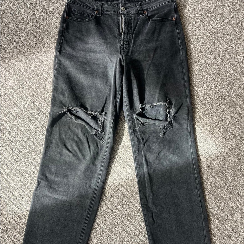 Old Navy Women's Black Distressed Relaxed Jeans